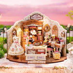 Miniature House - Elsa's Tailoring Figured'Art